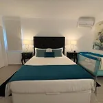 Villa Cristina 17 - Pool & 10 Min Walk From