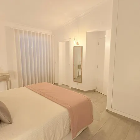 Cristina 17 - 500 M From The 빌라 *