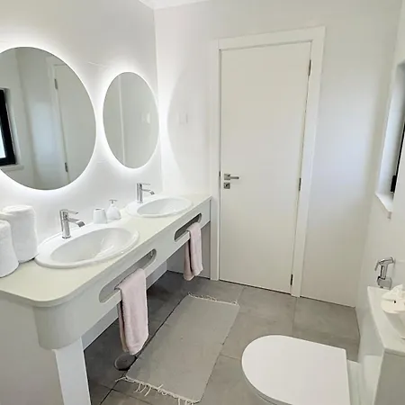 Cristina 17 - 500 M From The 别墅 *