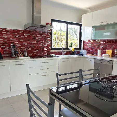 Cristina 17 - 500 M From The 빌라 알부페이라