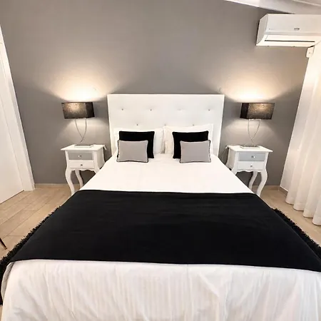 Villa Cristina 17 - Pool & 10 Min Walk From