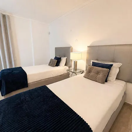 Cristina 17 - Pool & 10 Min Walk From * Albufeira