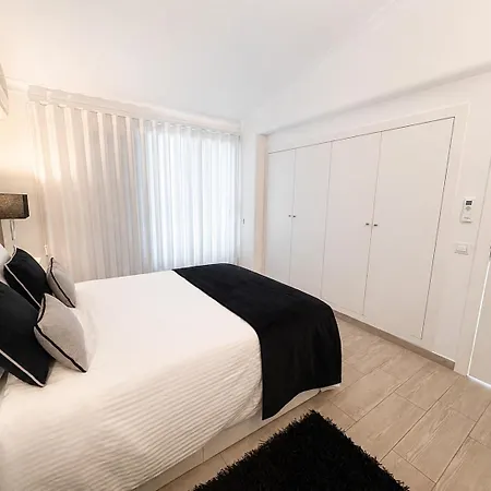 Villa Cristina 17 - Pool & 10 Min Walk From