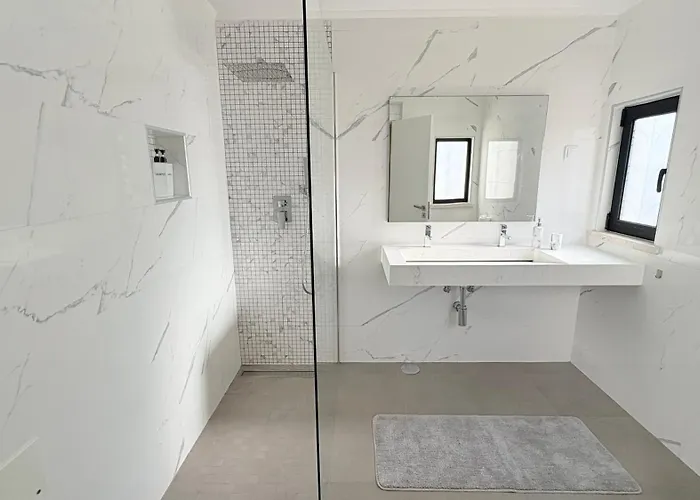 Вилла Cristina 17 - 500 M From The