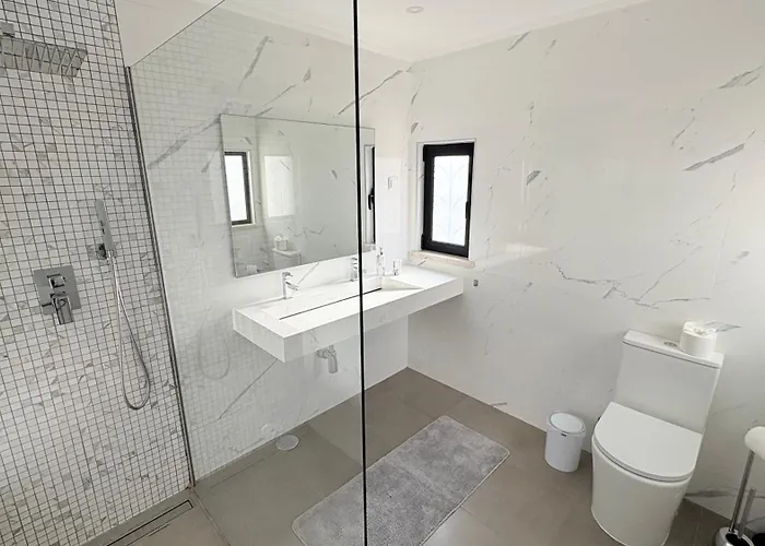 Cristina 17 - 500 M From The * Албуфейра