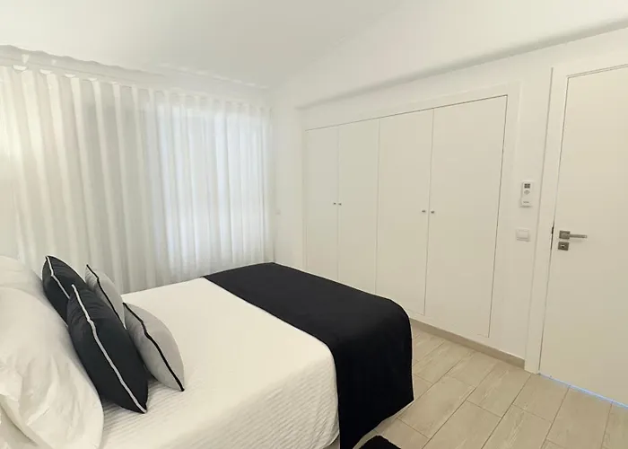 Cristina 17 - 500 M From The