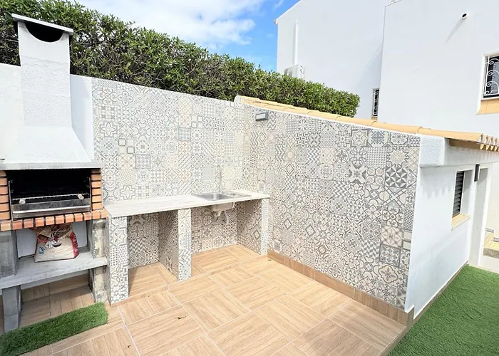 Cristina 17 - 500 M From The Вилла *