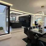 Cristina 17 - Pool & 10 Min Walk From 빌라 알부페이라