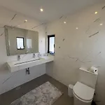 Cristina 17 - Pool & 10 Min Walk From 빌라 알부페이라