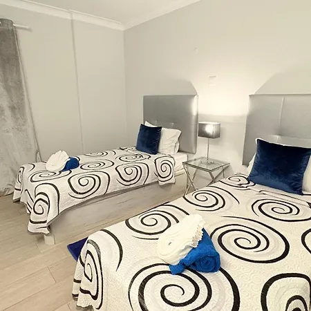 Cristina 17 - 500 M From The *