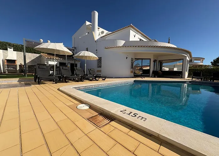 Villa Cristina 17 - 500 M From The Albufeira