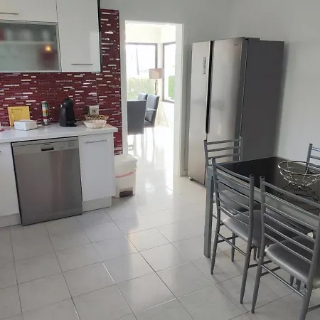 Villa Cristina 17 - 500 M From The Albufeira