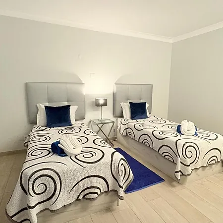 Cristina 17 - 500 M From The וילה *