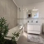 Cristina 17 - Pool & 10 Min Walk From ヴィラ *