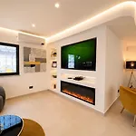 Cristina 17 - Pool & 10 Min Walk From ヴィラ アルブフェイラ