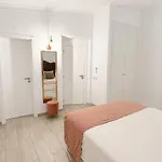 Cristina 17 - Pool & 10 Min Walk From ヴィラ