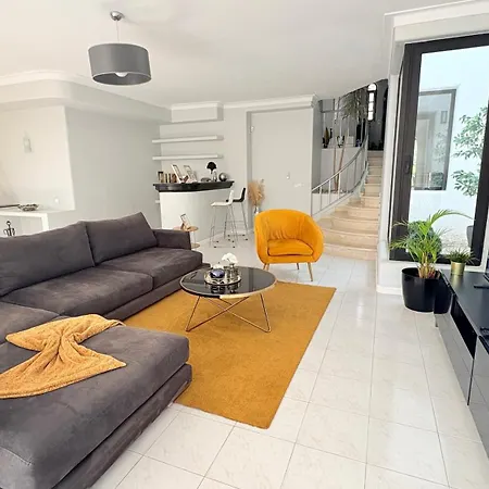 Cristina 17 - 500 M From The Villa Albufeira